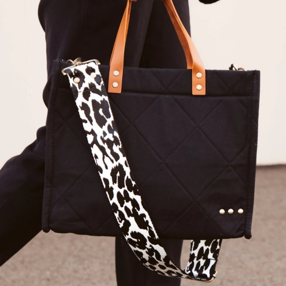 Pretty Simple Carrie Crossbody Tote